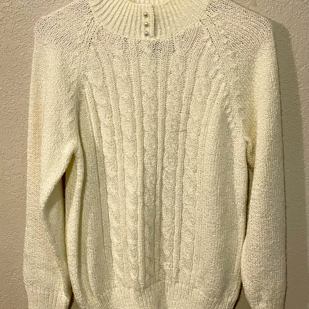 Karen Scott women's sweater